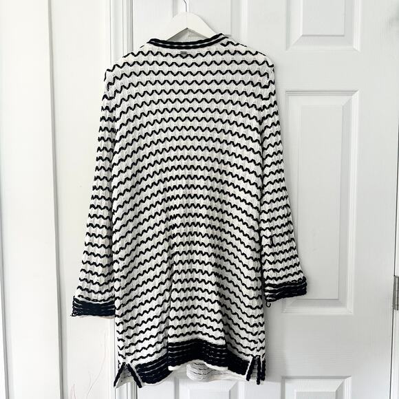 St. John Black White Open Knit Swirl Textured Hook Closure Long Cardigan Large - Picture 10 of 12